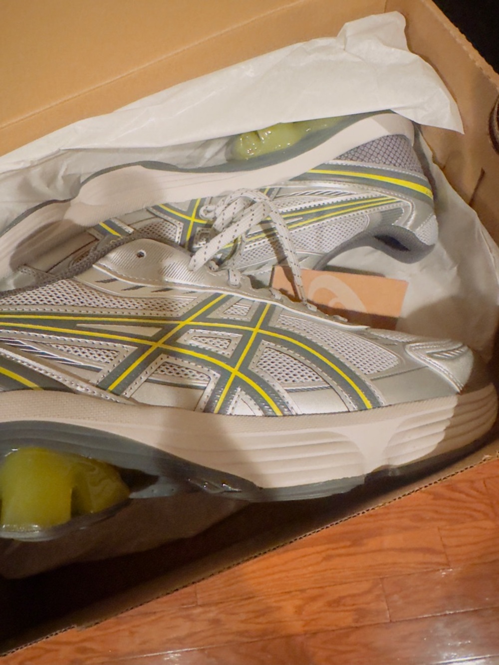 New men’s Asics White and Silver Mesh Athletic Shoes - Picture 5 of 8